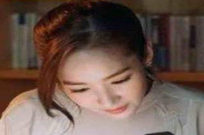 娱乐吃瓜酱网恋,娱乐吃瓜酱的甜蜜邂逅