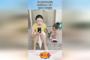 娱乐吃瓜酱妈宝女,揭秘娱乐圈的甜蜜与苦涩